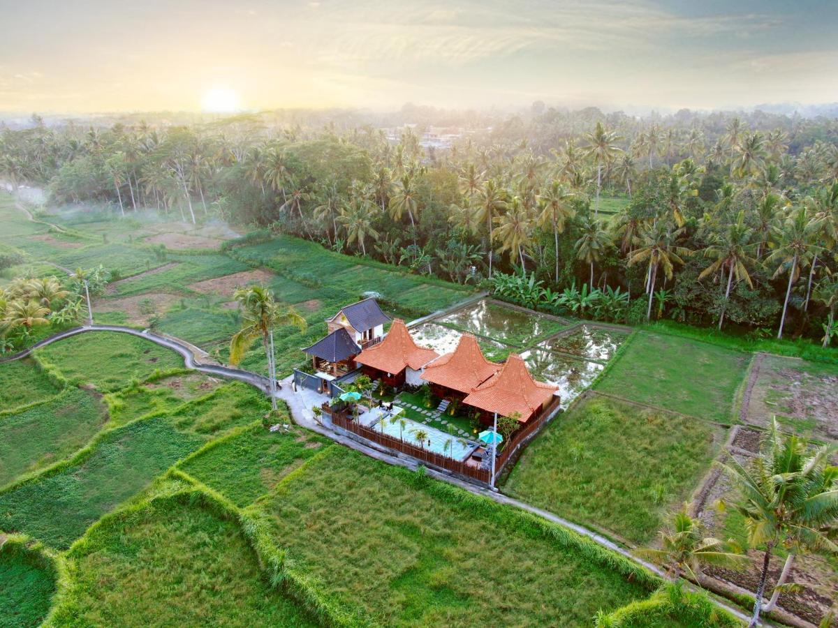One Bedroom Grand Javanese Joglo Ubud 1 Exterior photo
